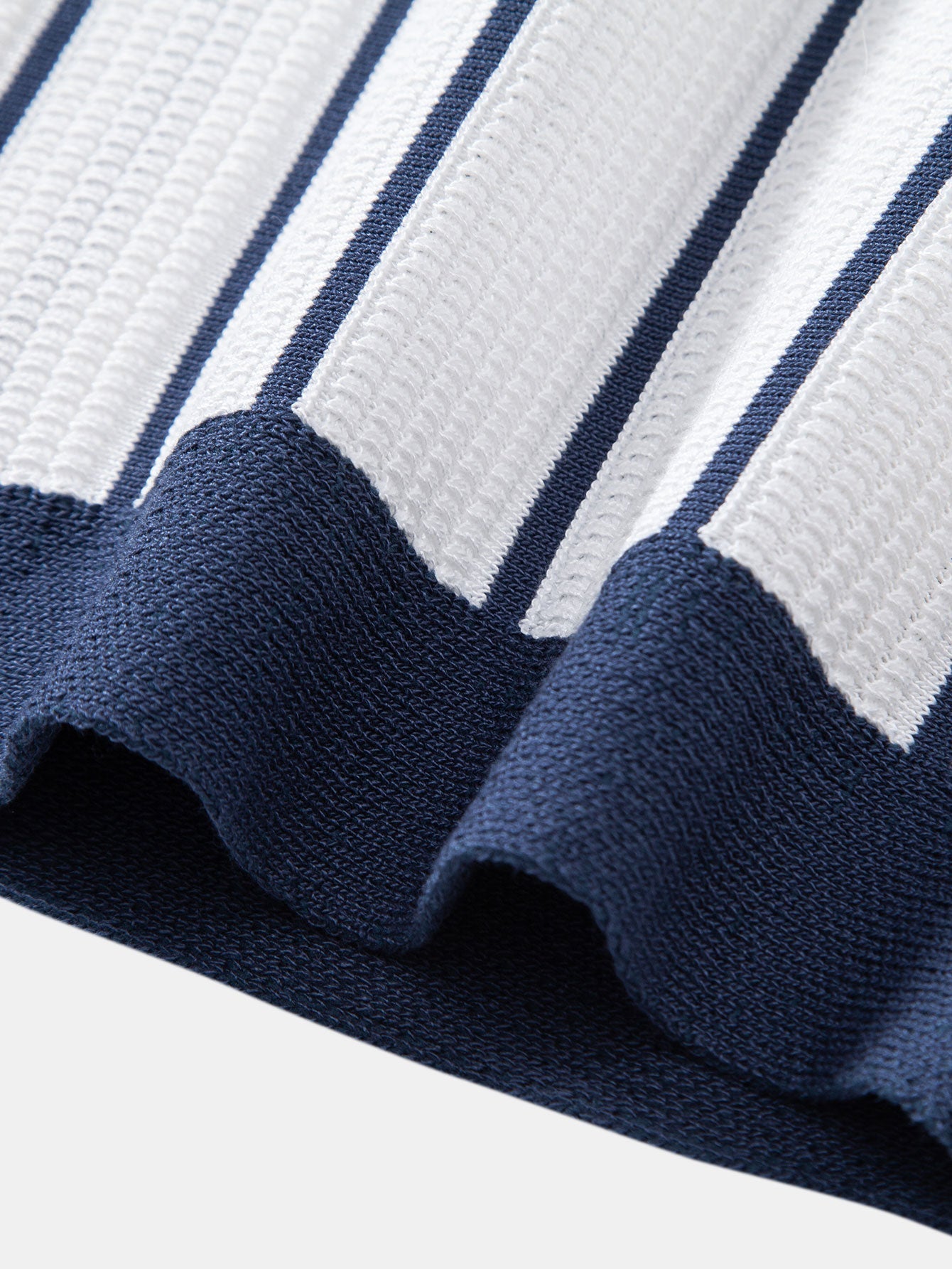 MAISON VALÉRIE | Chemise à rayures tricotée avec boutons
