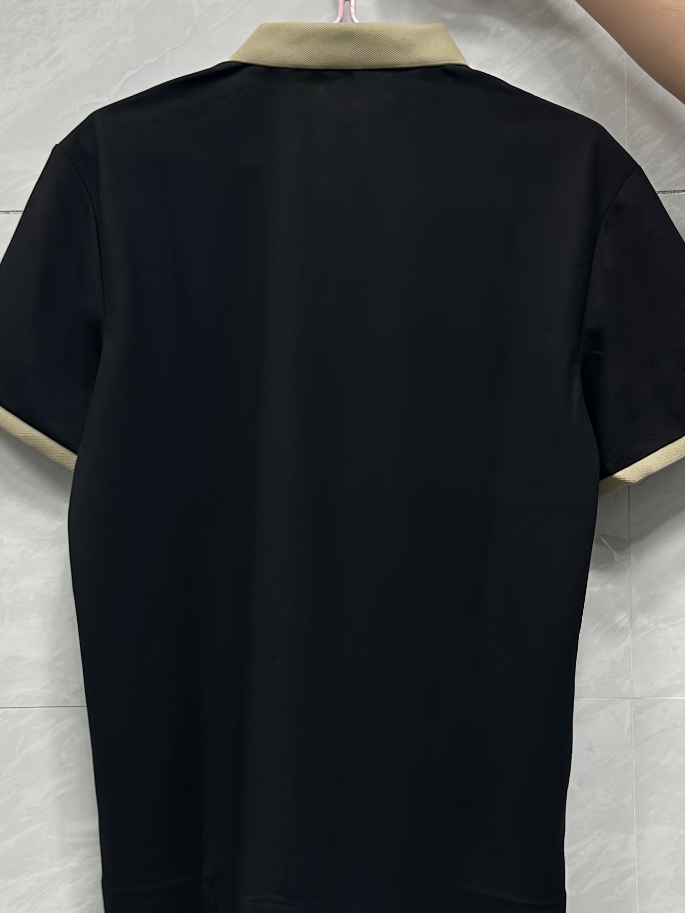 MAISON VALÉRIE | Polo brodé moderne pour homme