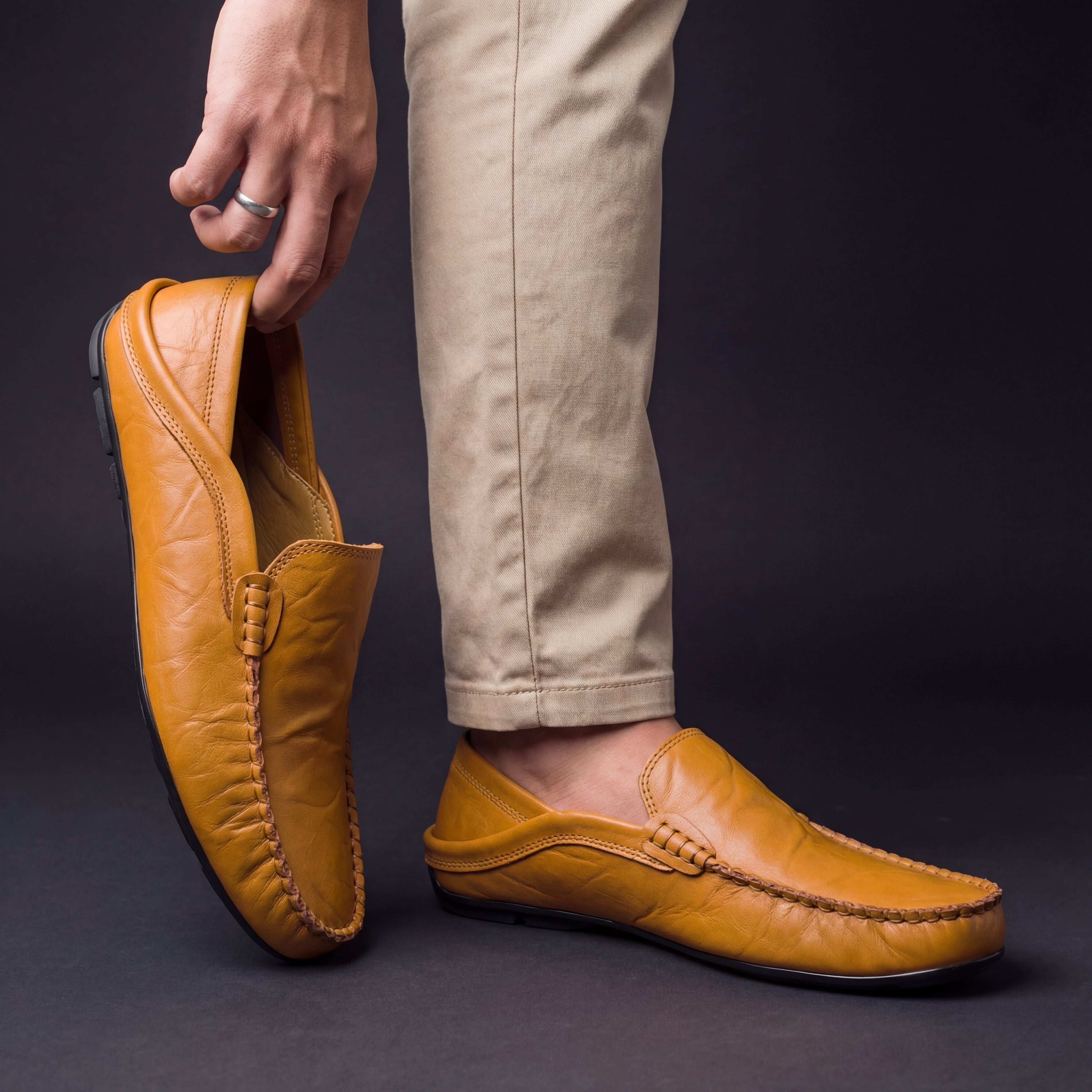 MAISON VALÉRIE | Des mocassins élégants et intemporels pour hommes
