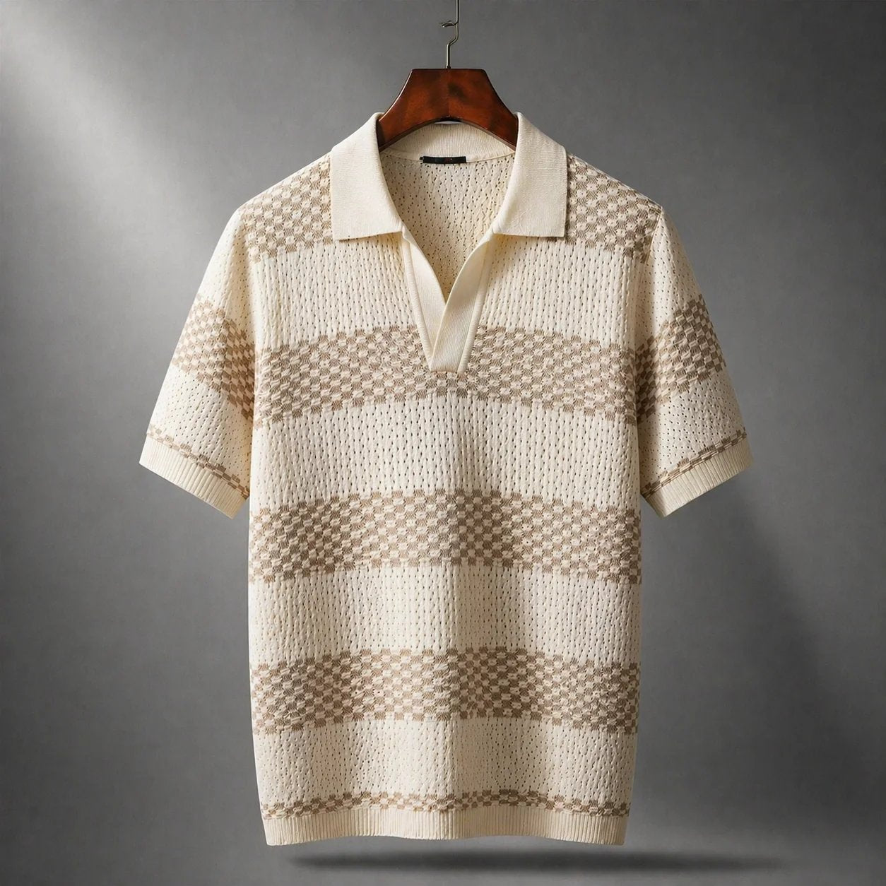 MAISON VALÉRIE | Chemise à rayures et col ouvert pour hommes